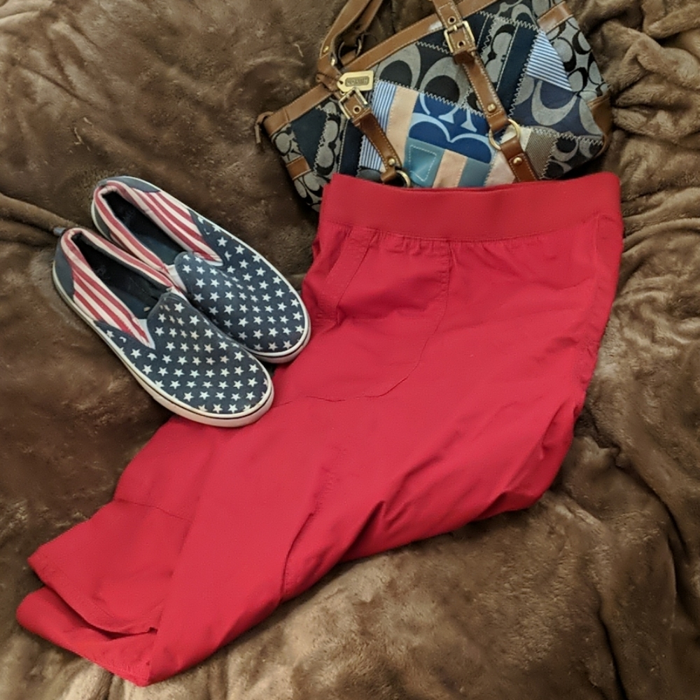 Catherines 5X Capris in Red Like New NWOT